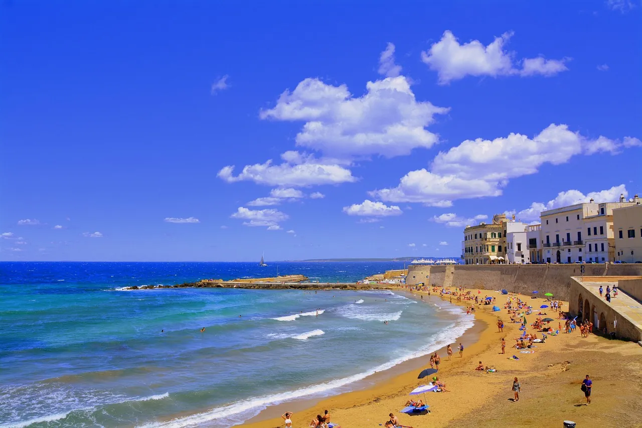 Spiaggia di sabbia sul mare del Salento